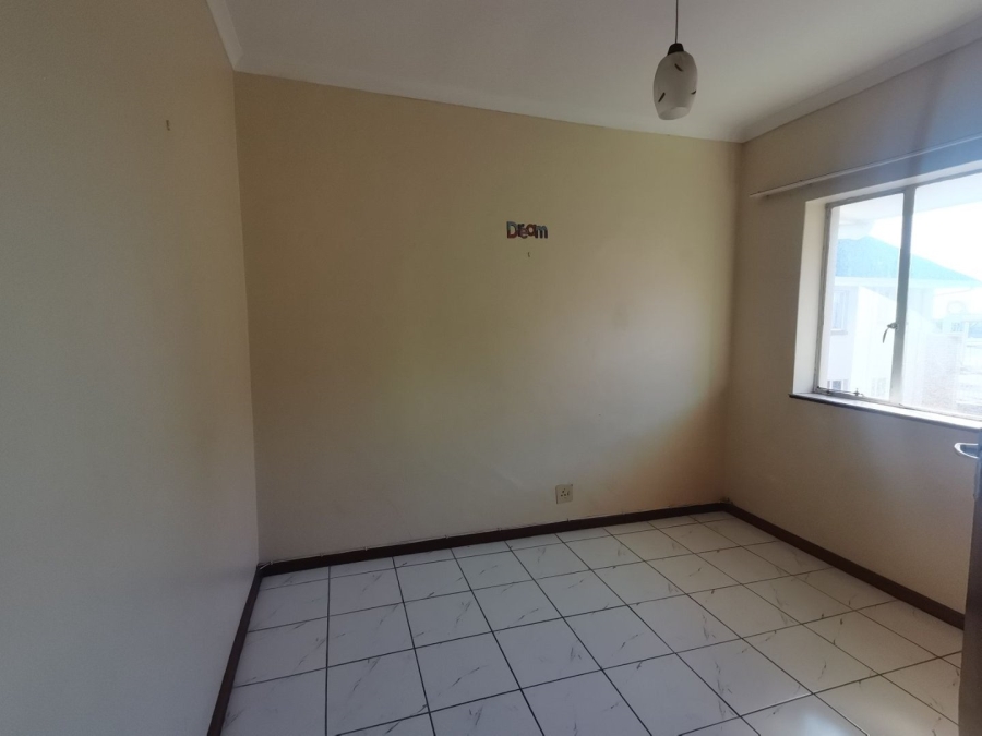 To Let 3 Bedroom Property for Rent in Kabega Park Eastern Cape